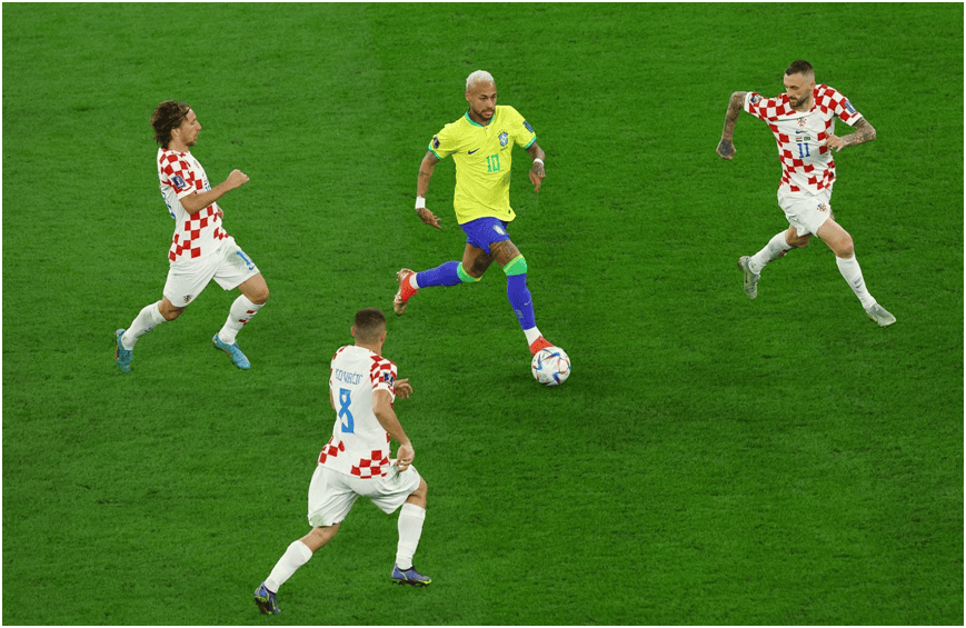 包含波兰队憾负克罗地亚，无缘欧国联四强的词条