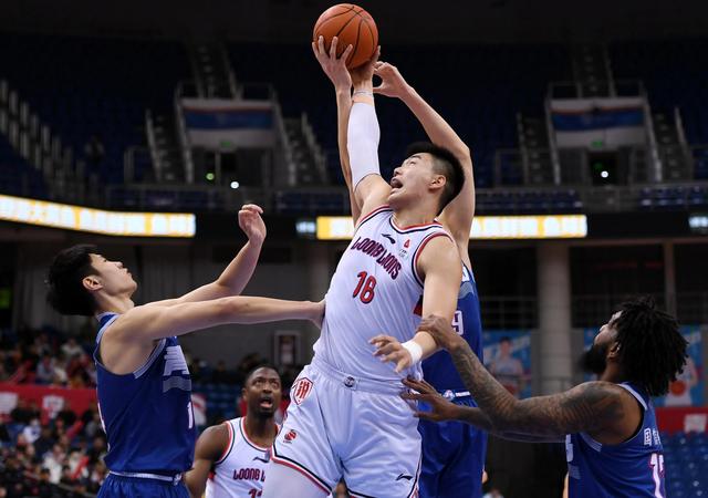 包含强队对决角逐激烈，胜负难分看点十足的词条