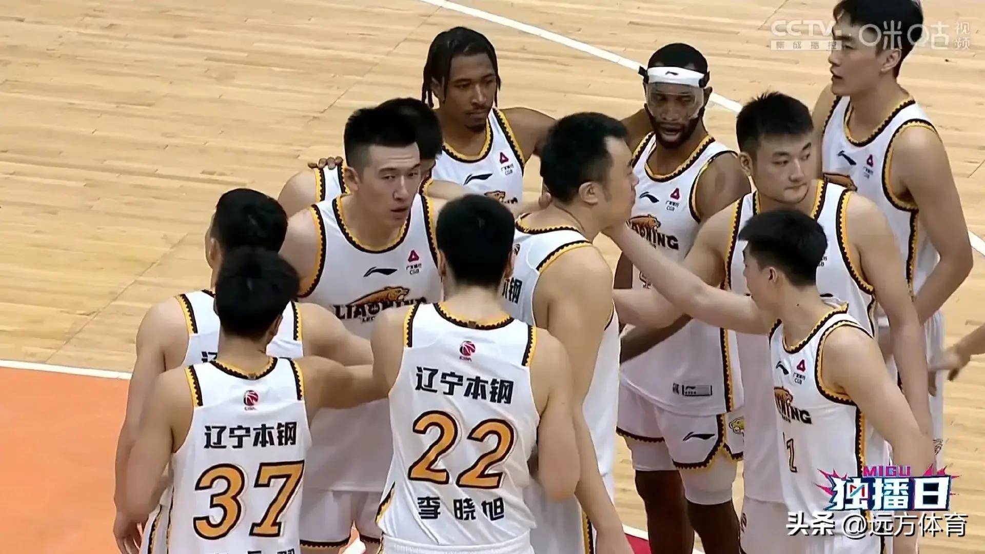 开云体育登录-山东队遭遇辽宁队强势反击，胜负悬念引人注目