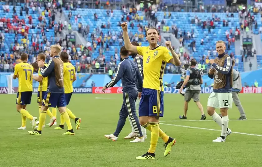 包含瑞典球队迎来主帅换血，新变革正式开启的词条