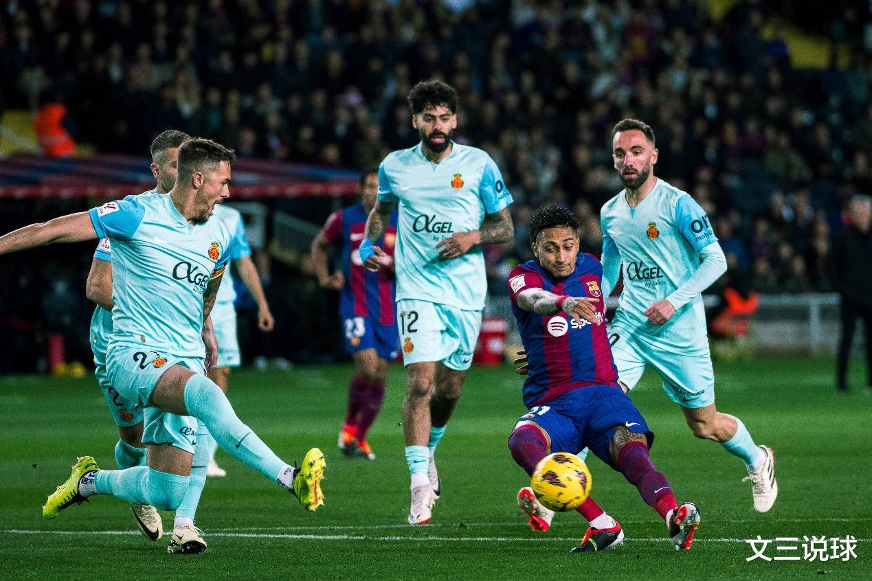 西甲胜负预测激烈，巴塞罗那和皇家马德里竞争激烈