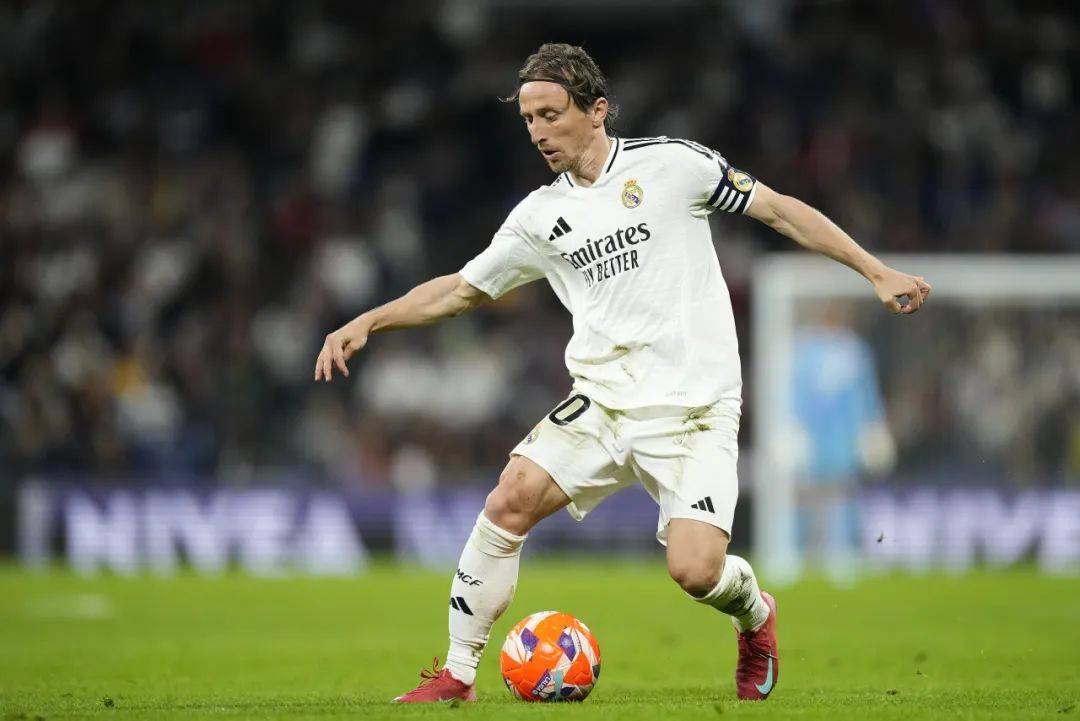 传奇球星再康复，或将复出参加比赛的简单介绍