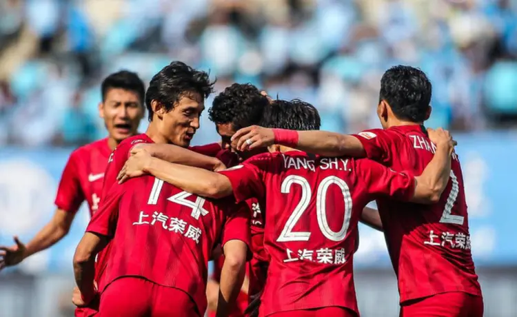 上港队球员发挥出色，领先他队晋级八强的简单介绍