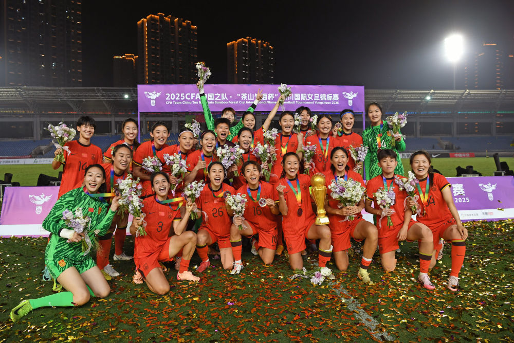 亚洲女足锦标赛冠军战胜利者是中国队，引领亚洲足球风潮的简单介绍