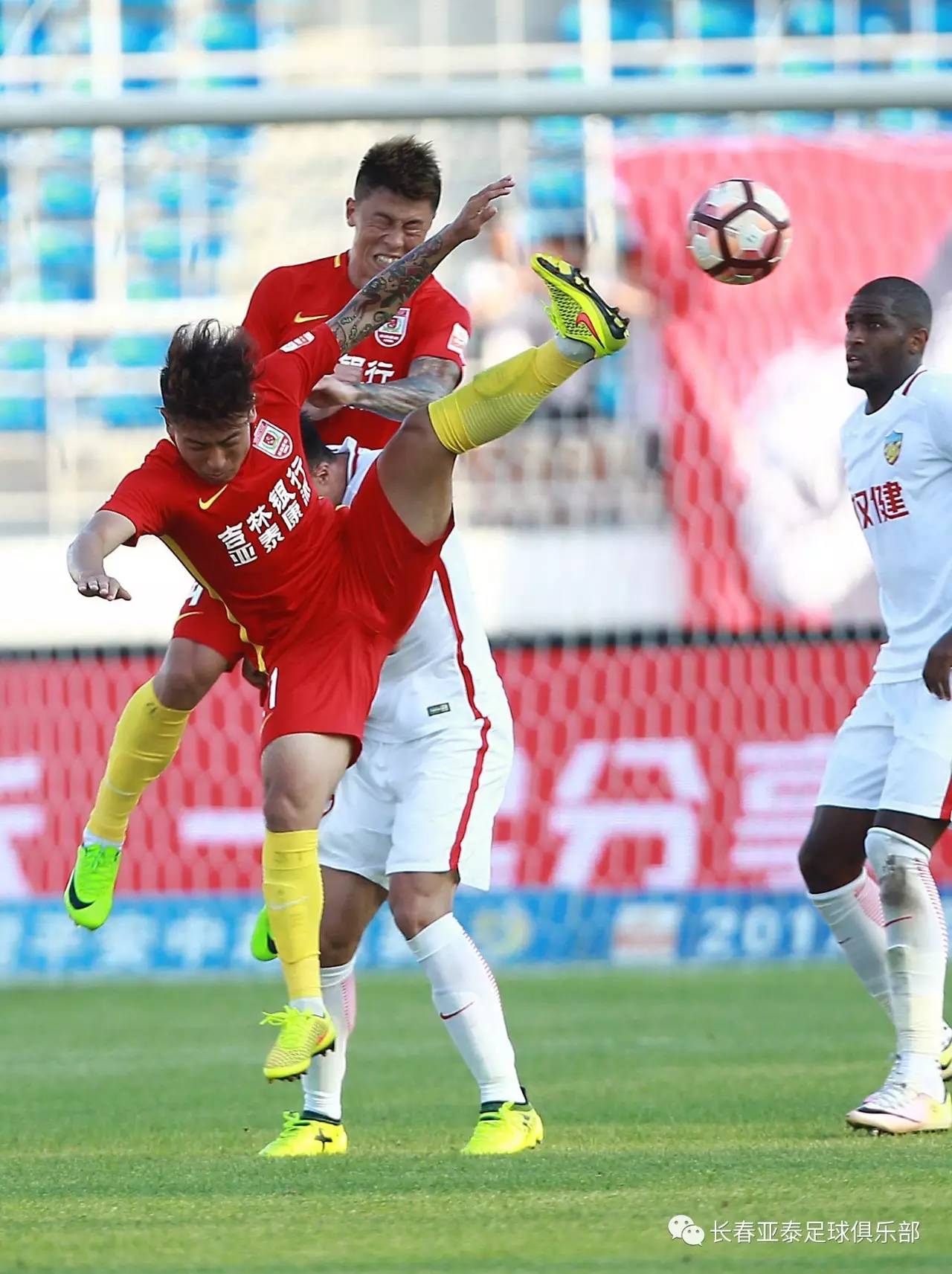 亚泰客场不敌权健，战术与实力均有欠缺的简单介绍