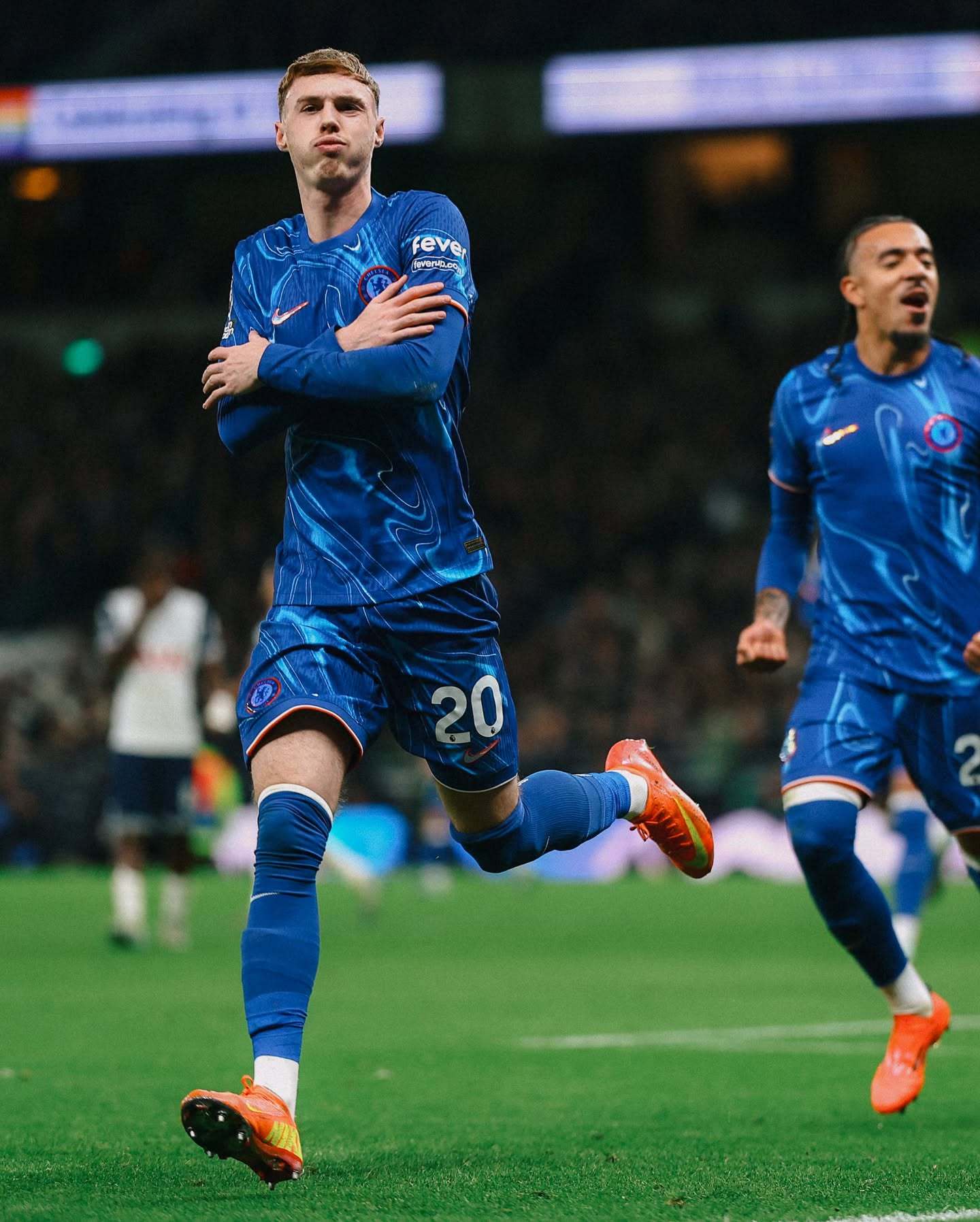 关于热刺力克国足，孙兴慜帽子戏法西甲的信息