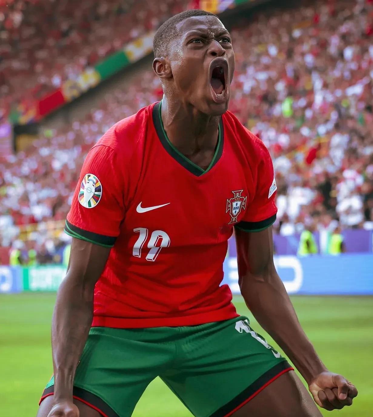 开云体育在线-德国队战平热刺，C罗逆转建功世界杯