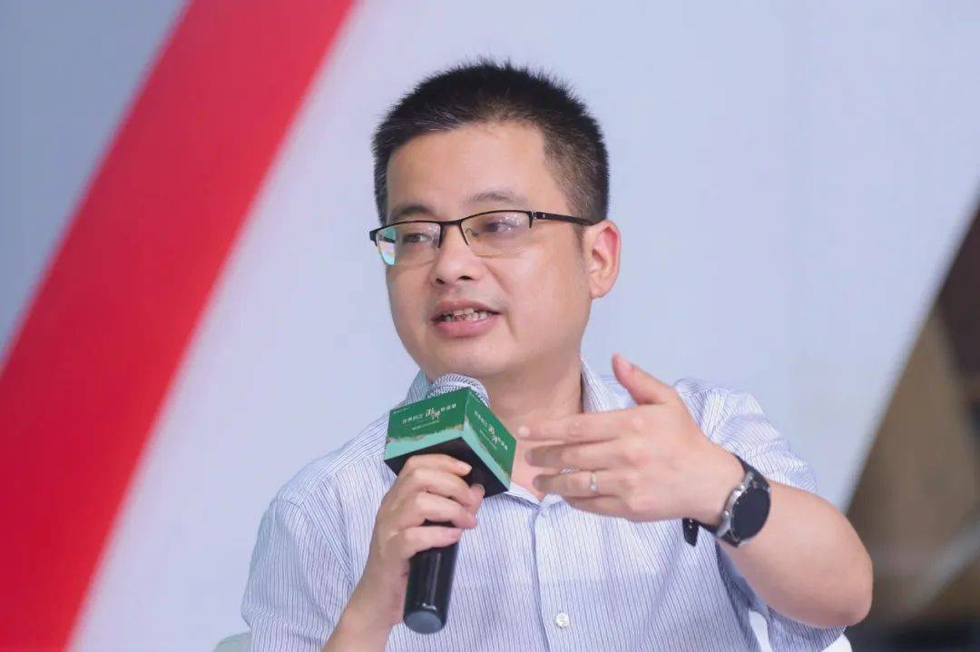 开云下载-武汉卓尔攻守兼顾，坚守主场