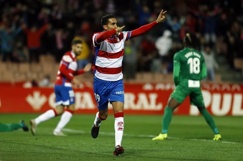 关于格拉纳达主场不败继续领跑排行榜的信息