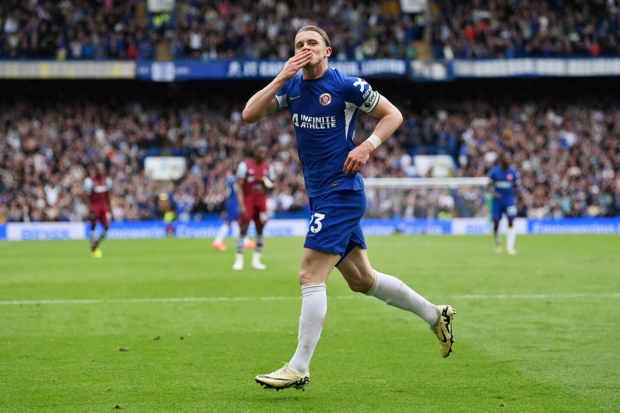 开云体育平台APP-切尔西老板再次强调以青训球员为主打未来方向的简单介绍