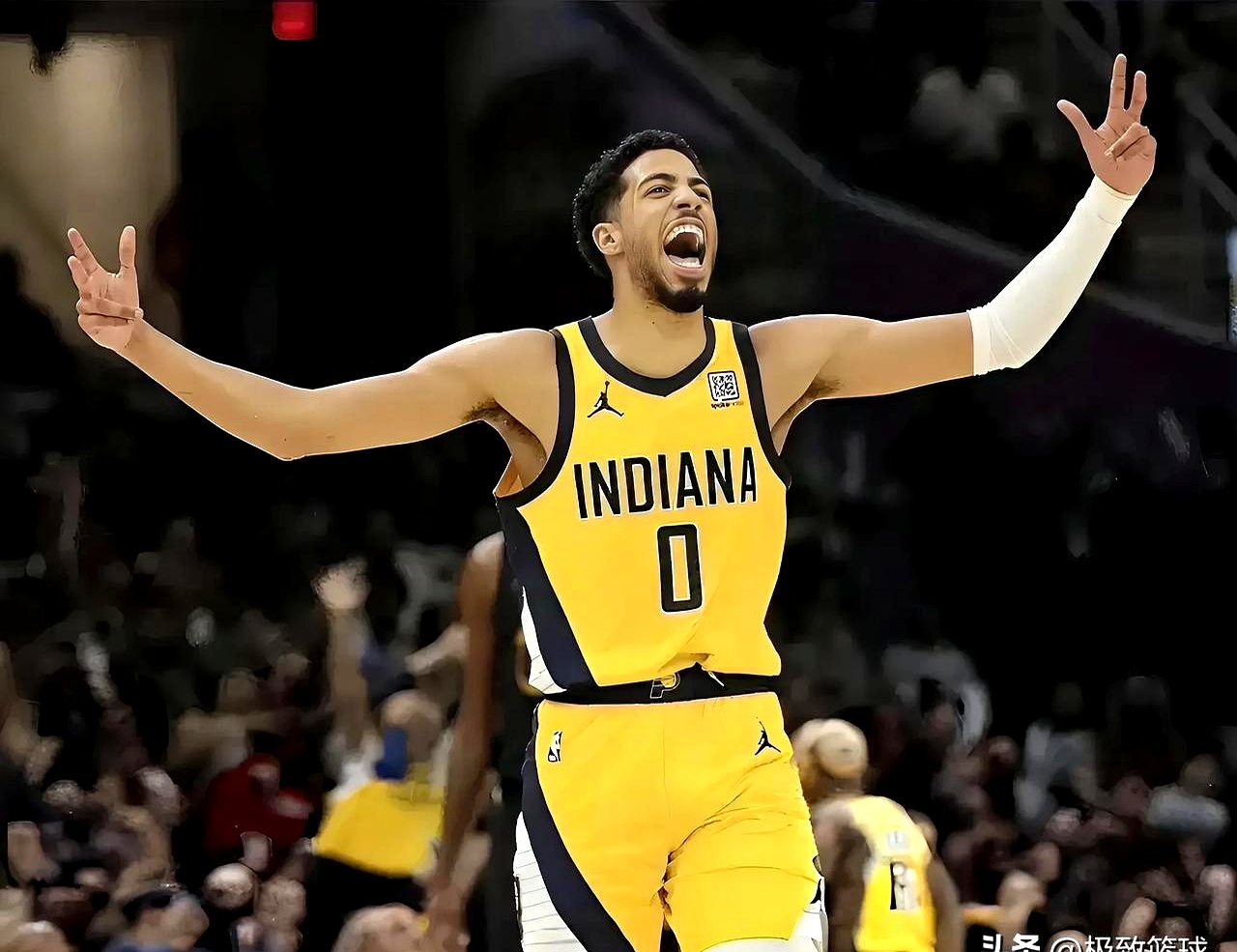 关于爵士逆转步行者，延续不败纪录的信息