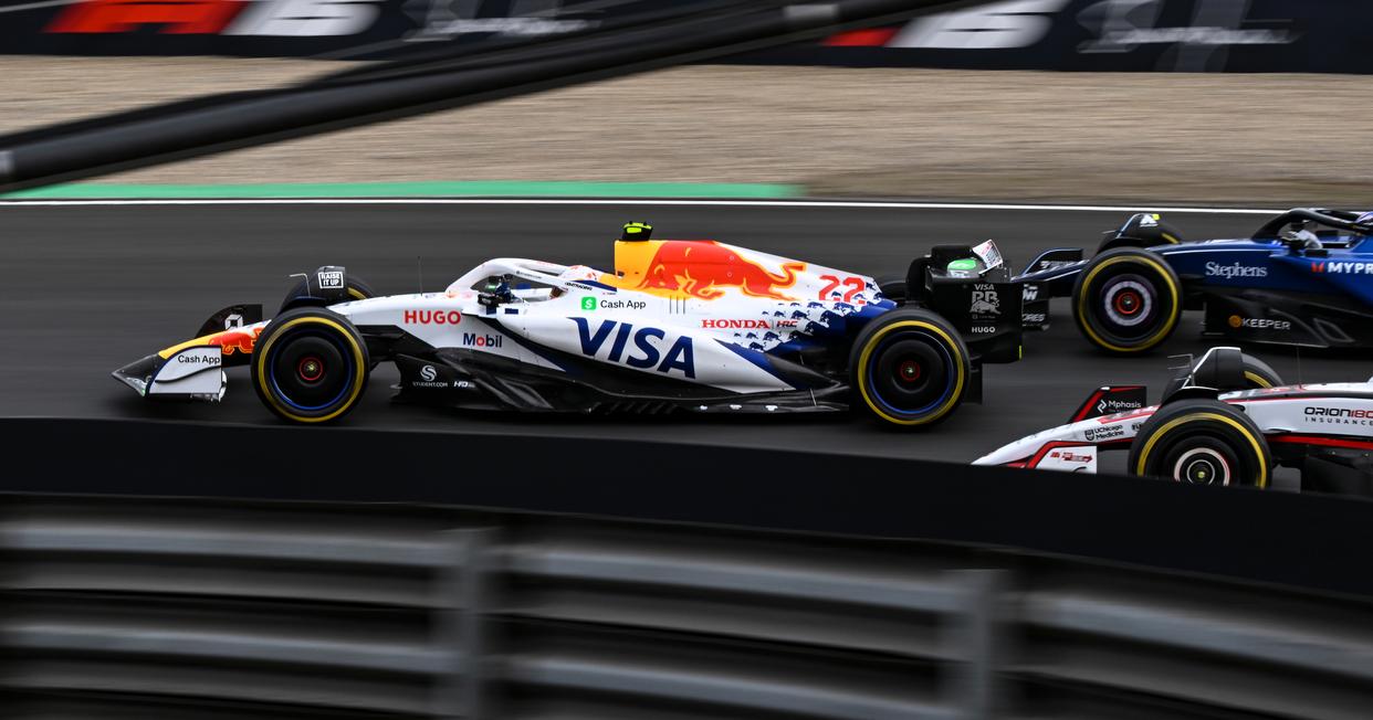 开云体育登录-包含红牛二队完胜阿斯顿马丁，汉密尔顿点燃赛场的词条