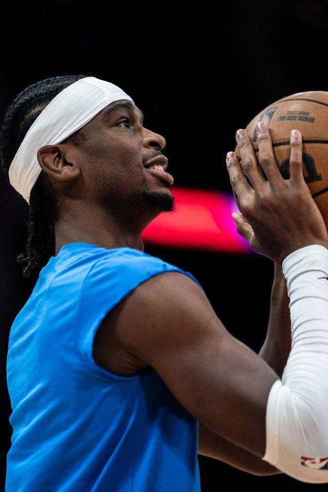 骑士轻取广东队，霍勒迪状态火热