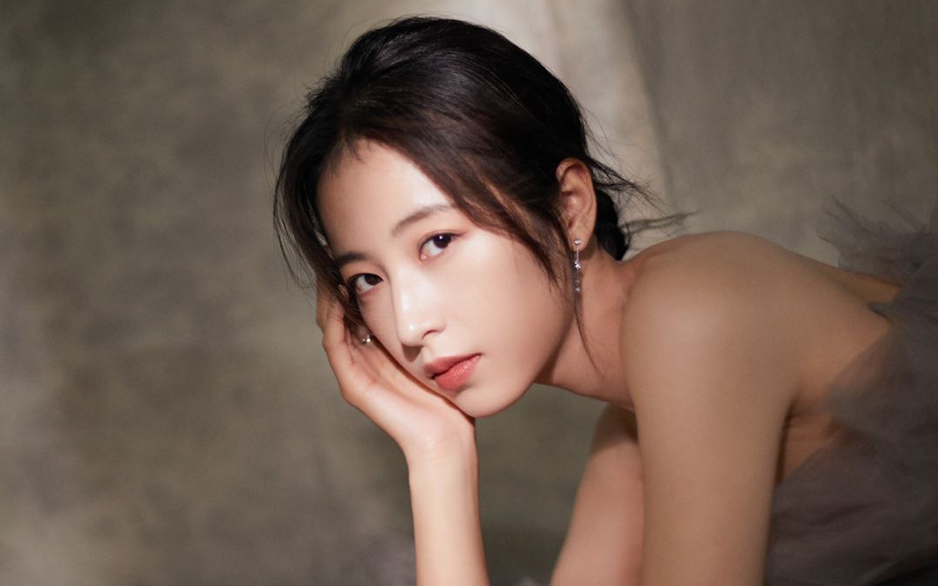 开云平台-巴斯托尼爆发引领卡塔尔关键战突围玻利维亚，一场足球融合的胜利篇章