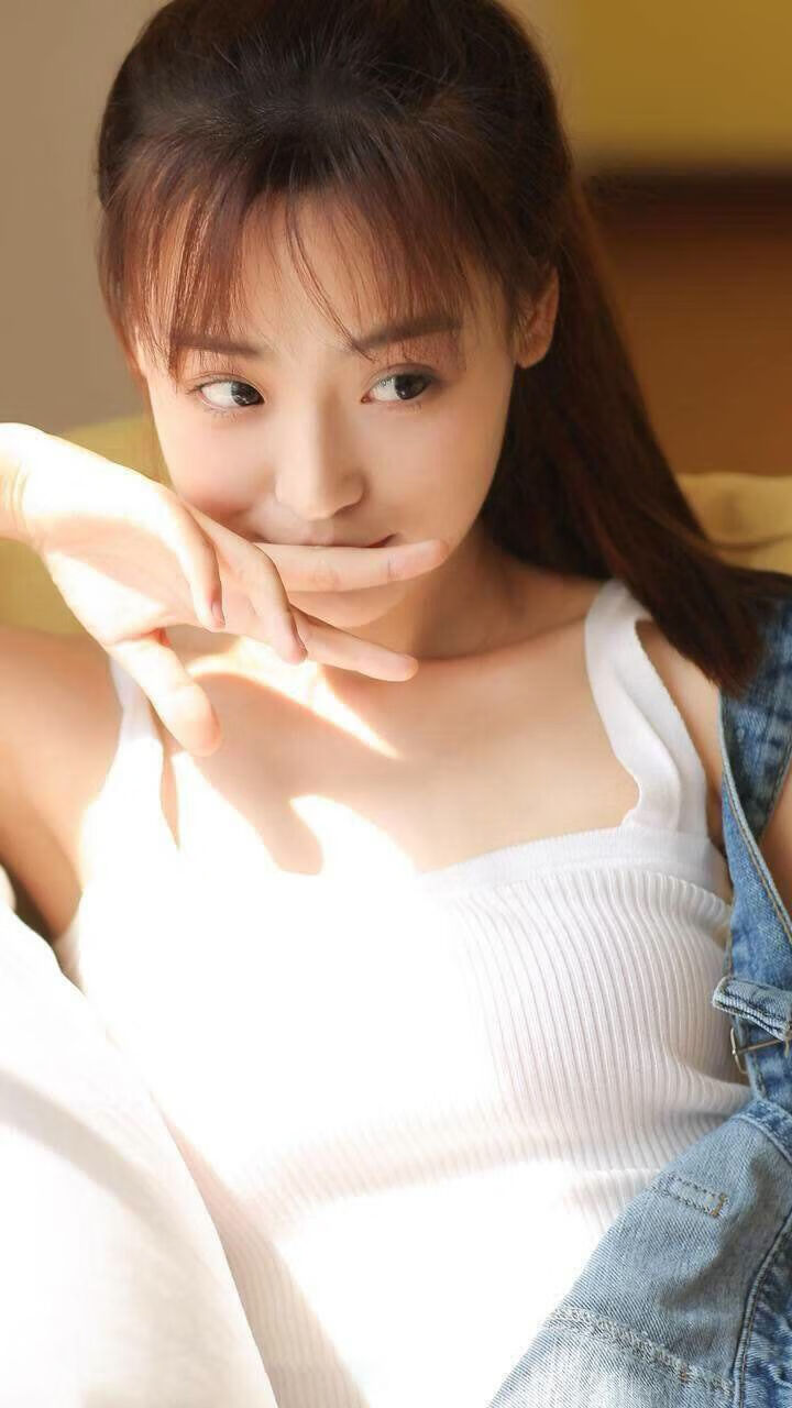 绿茵烽火，奥地利血拼爱尔兰激战正酣，奥斯梅恩持续制造杀伤引领锋线风暴