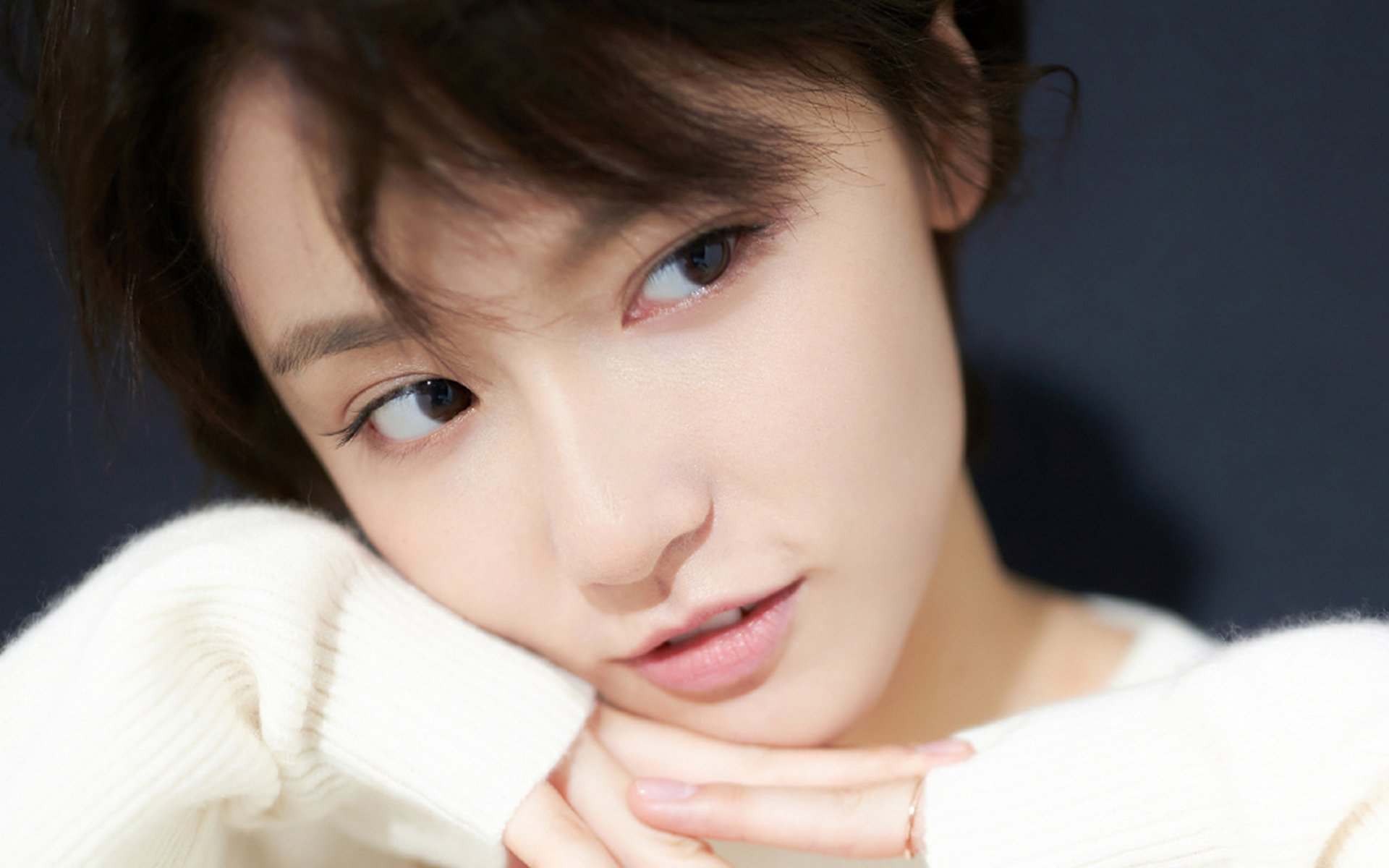 开云平台-欧冠决赛之夜，那个不进球的人为何统治了舞台？