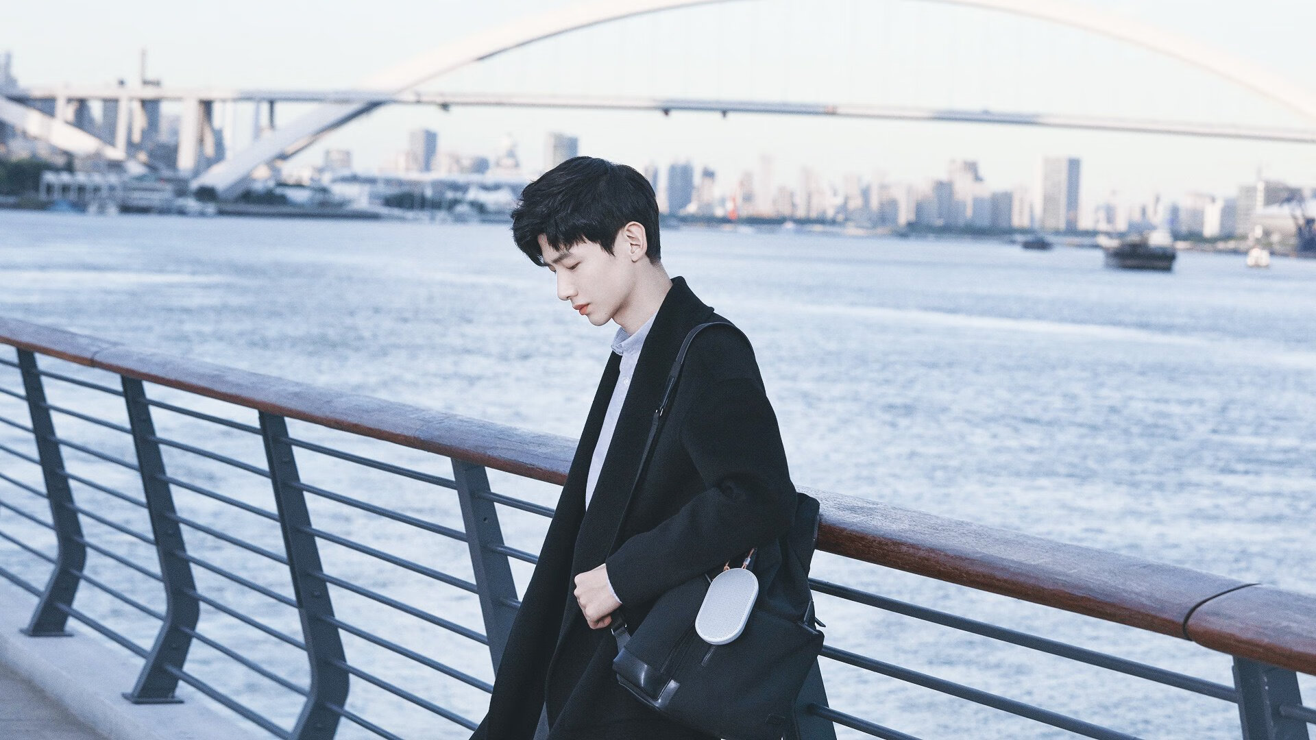 开云体育下载-西甲国家德比之夜，莱奥制胜一球定乾坤