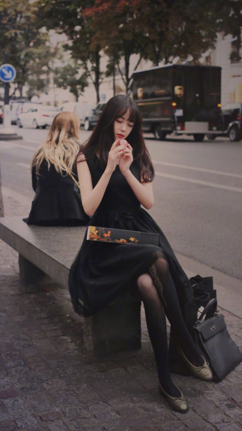 紫百合风暴！佛罗伦萨决胜局险胜贝蒂斯，维尼修斯单骑救主成关键先生